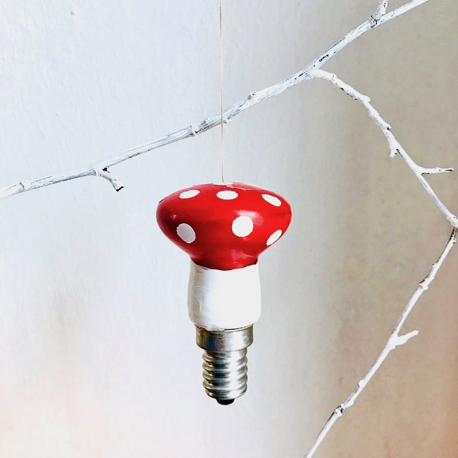 Baumschmuck, Fliegenpilz, basteln, Glühlampe, Upcycling
