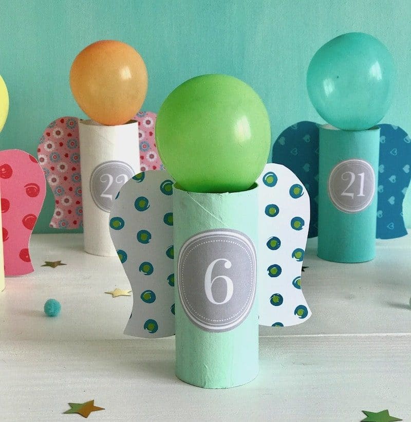 Adventskalender aus Klorollen basteln