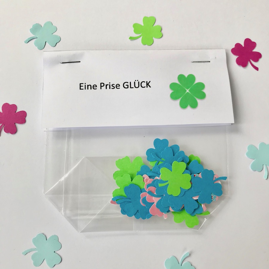 konfetti-selbermachen-papierresten-recycling-geschenkidee-silvester