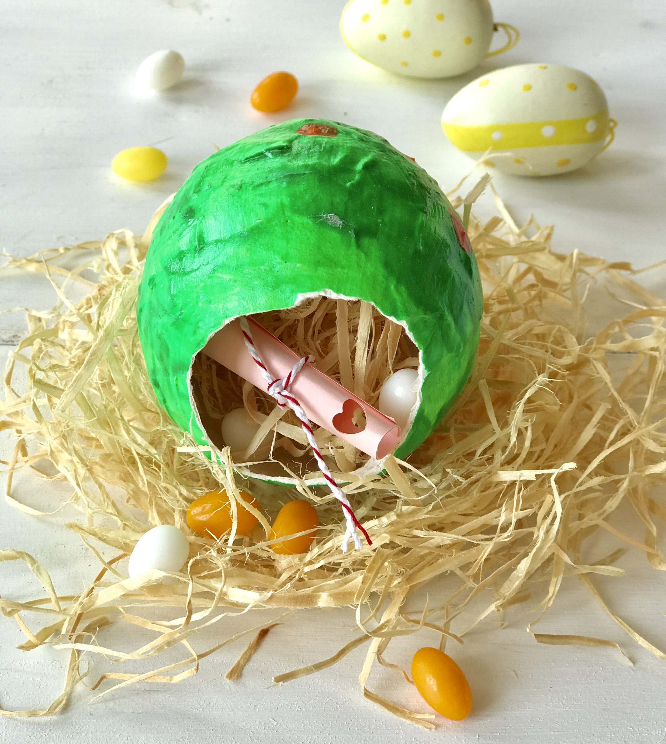 ü-ei-basteln-ostern-geschenk-pappmache