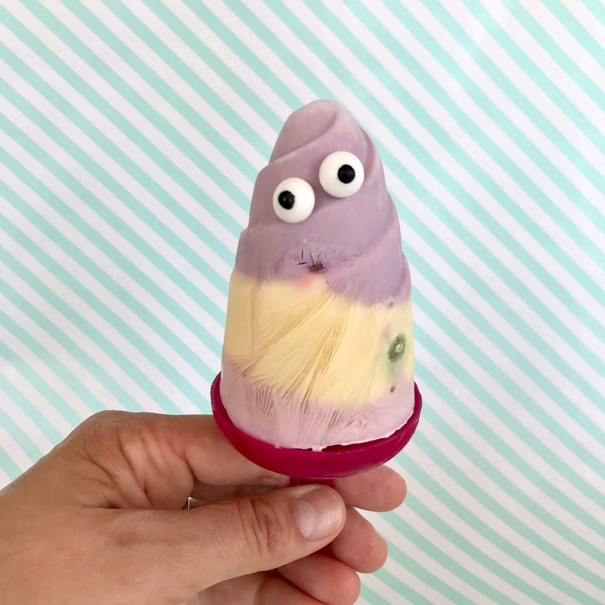 Regenbogen-Joghurt Eis ohne Eismaschine, Rezept