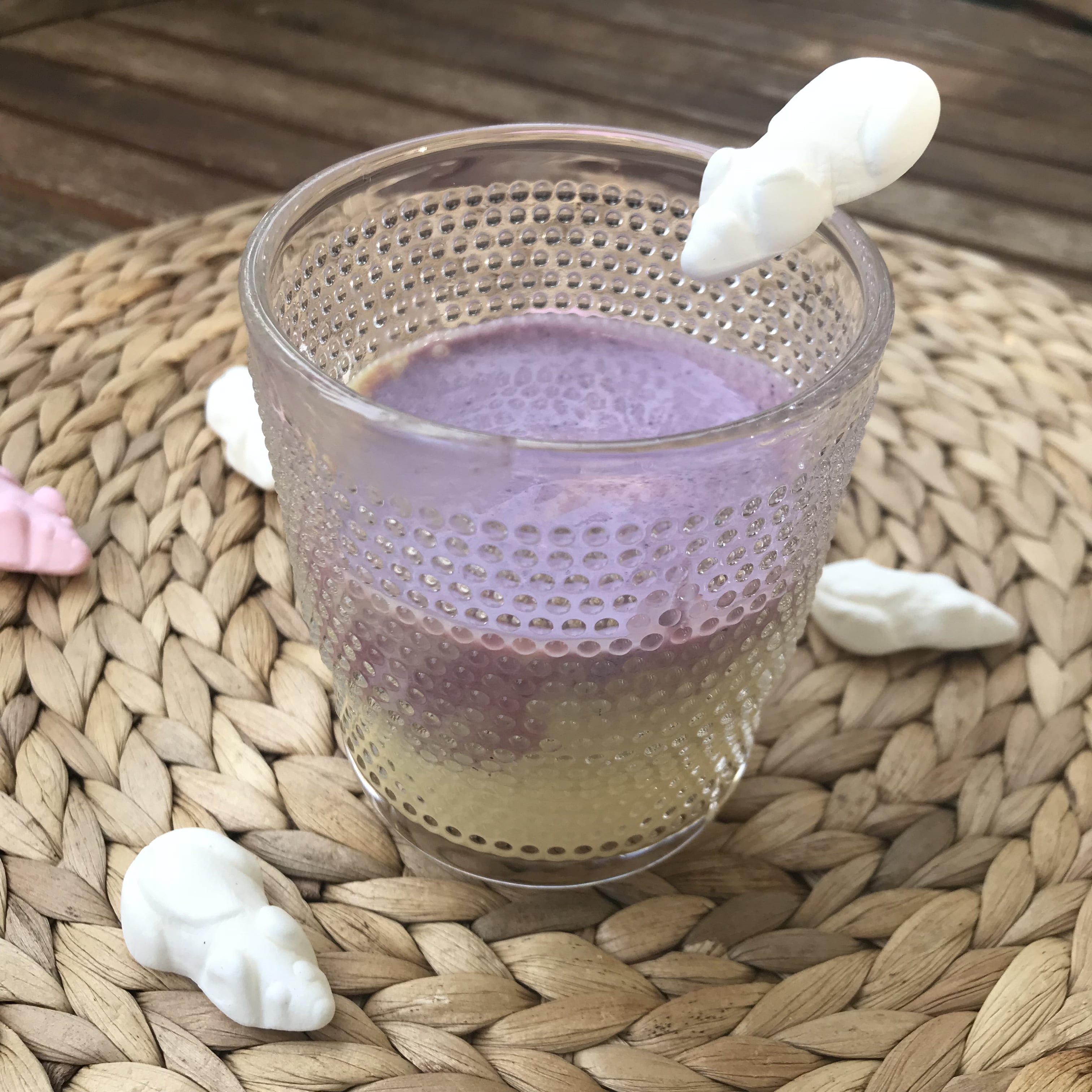 Regenbogen-Joghurt-Dessert selber machen