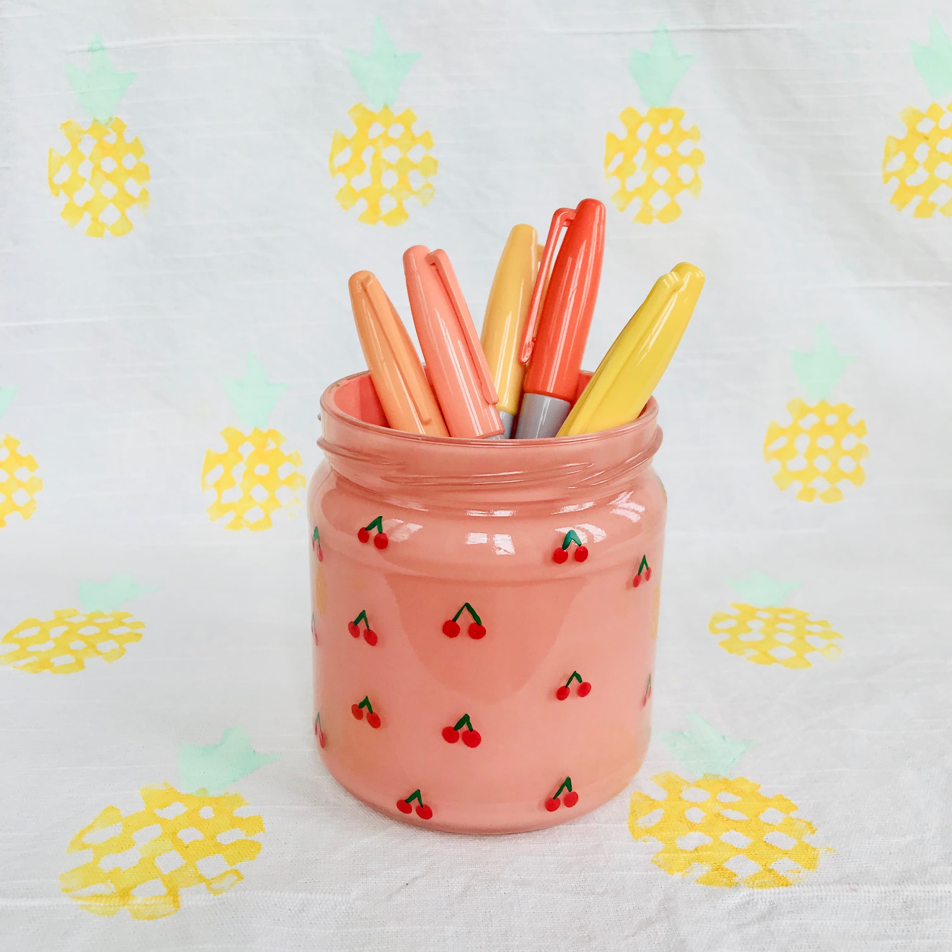 Stiftehalter selber machen, Stiftehalter basteln, Kirschen, Upcycling