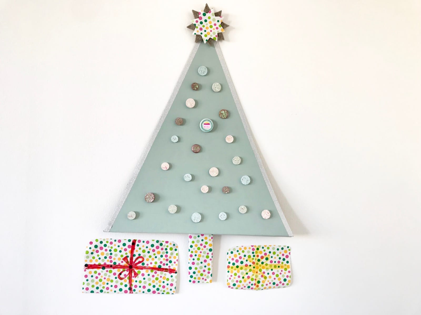 Weihnachten basteln mit Kindern zum Advent, DIY Weihnachts-Countdown, Upcycling, Weihnachtsbaum basteln