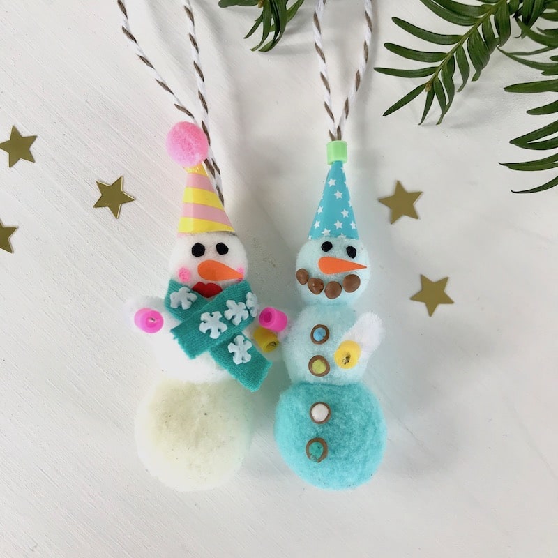 Weihnachtsbasteln mit Kindern zum Advent: 3 einfache Ideen 4 Weihnachtsdeko mit Kindern basteln, DIY Weihnachsschmuck, Schneemann, Pompoms, Weihnachten basteln Kleinkinder