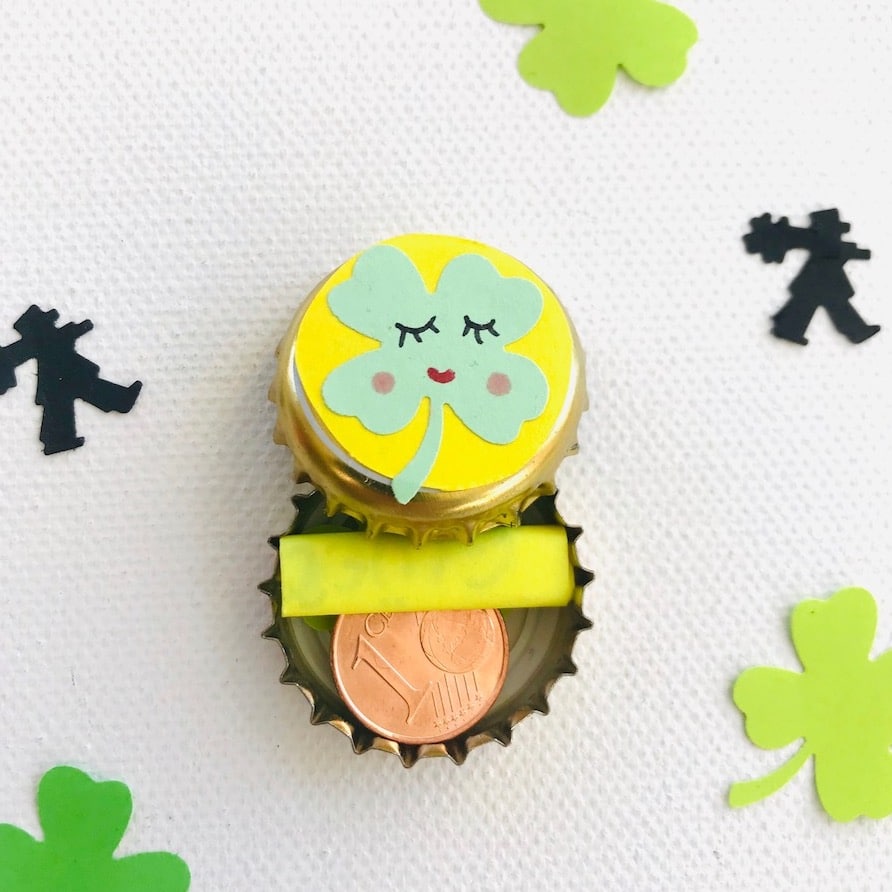 DIY Gluecksbringer, Kronkorken, Gluecksklee, Upcycling, Silvester, Mitgebsel