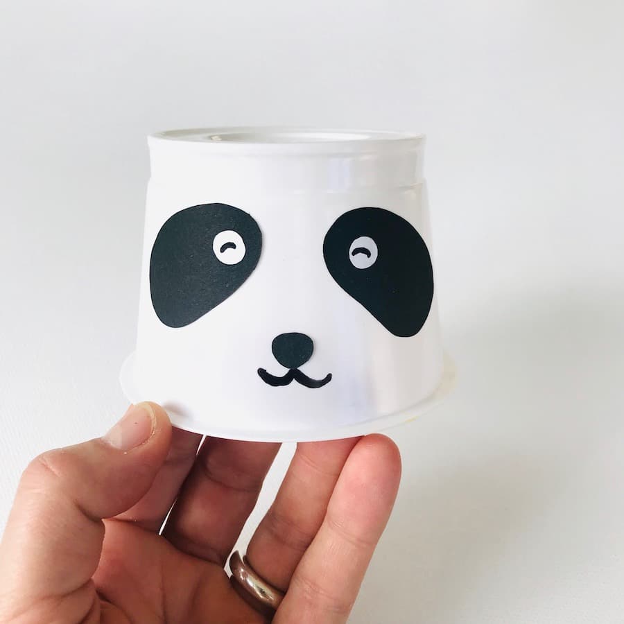 Pandabaer Partyhut basteln, Gesicht