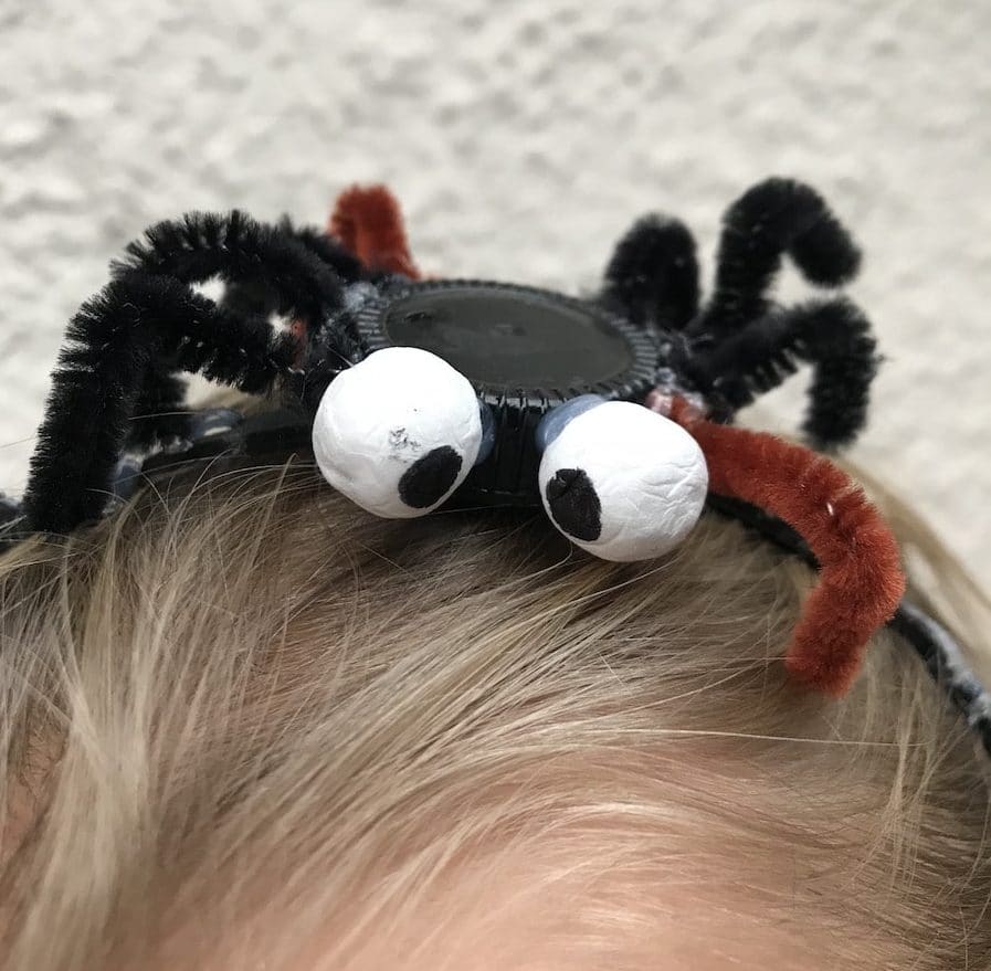 Spinnen-Haarreif fuer Hexenkostuem selber machen