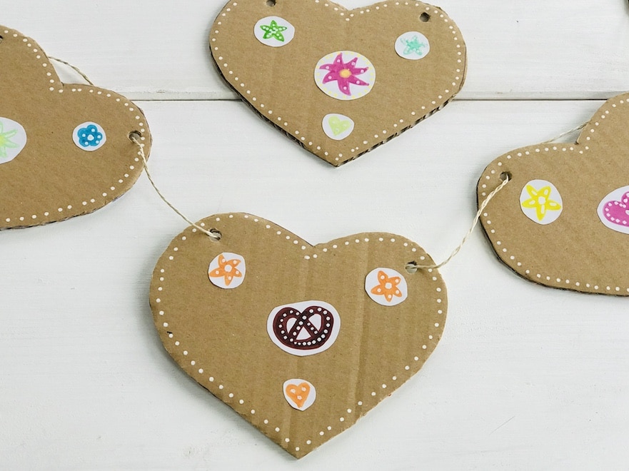 Jahrmarkt Party, Lebkuchenherz Girlande, Upcycling, Kindergeburtstag nachhaltig feiern