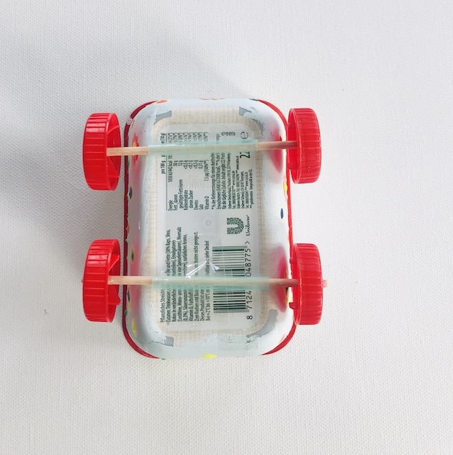 upcycling-kinder-basteln-mit-muell-leiterwagen-selbermachen-diy