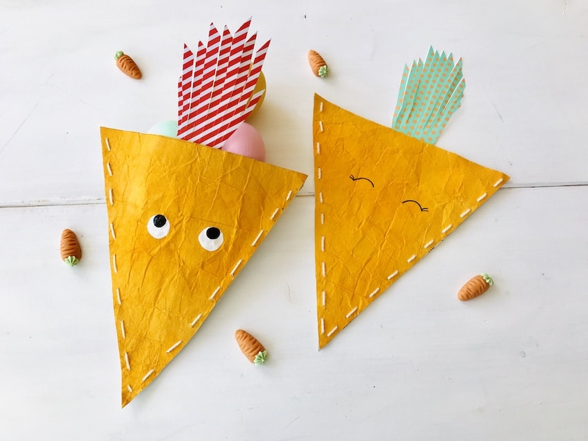 Upcycling fuer Ostern, Ostertuete basteln