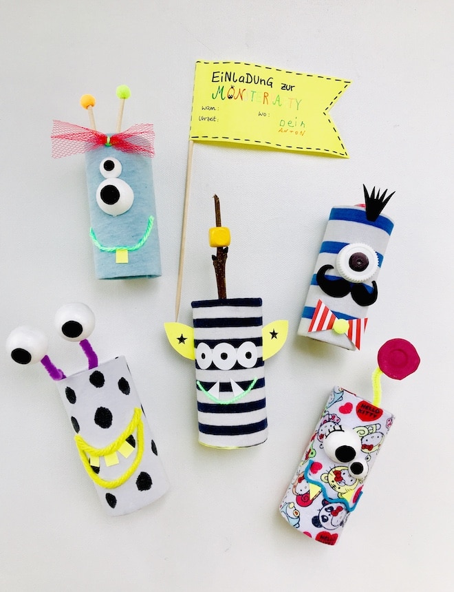 Monsterparty Einladungskarte aus Klorollen basteln, Upcyling für Kinder