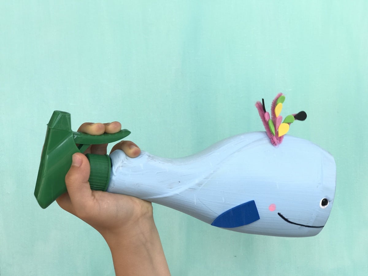 Wasserspiele fuer Kinder basteln, umweltfreundlich Basteln, Wasserspritzpistole