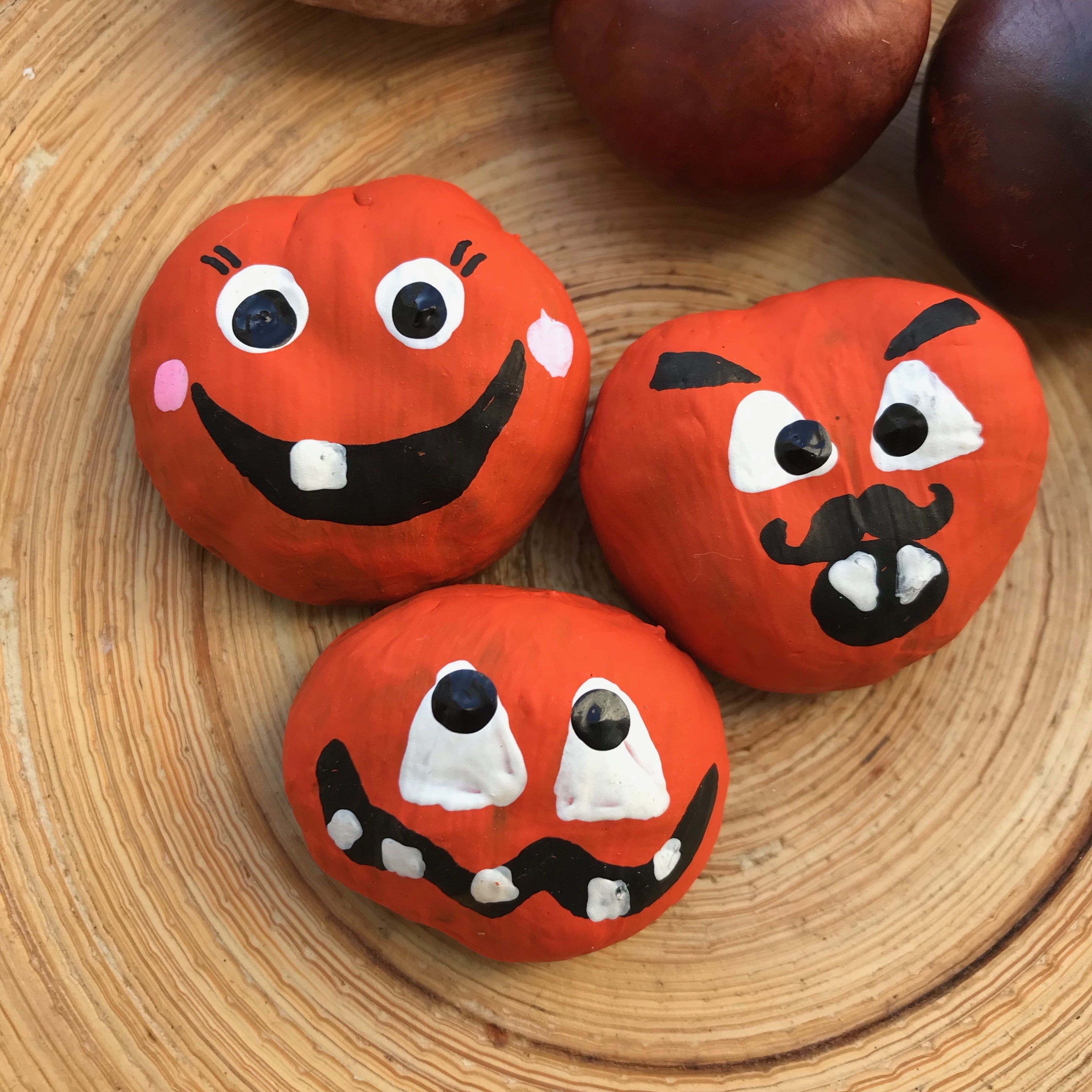 Halloween Spiel fuer Kinder aus Kastanien selber machen, Halloween Kindergeburtstag