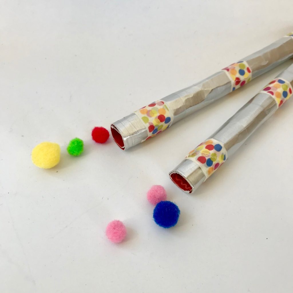 silvester-mit-kindern-feiern-spiel-pusterohr-basteln-partyspiel