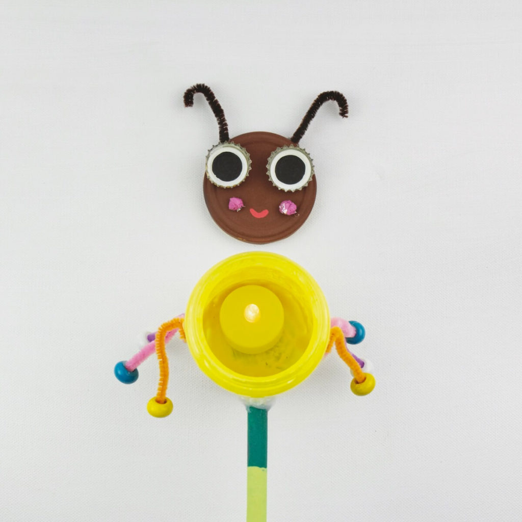 gluehwuermchen-aus-altglas-basteln-selbstgemachte-gartendeko-