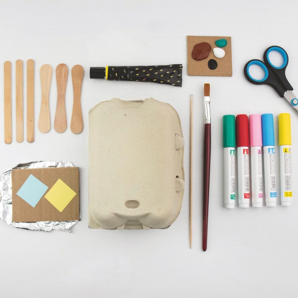 basteln-eierkarton-spiel-material-upcycling-idee