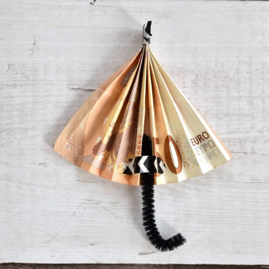 witzige-verpackung-geldgeschenk-diy-anleitung 4