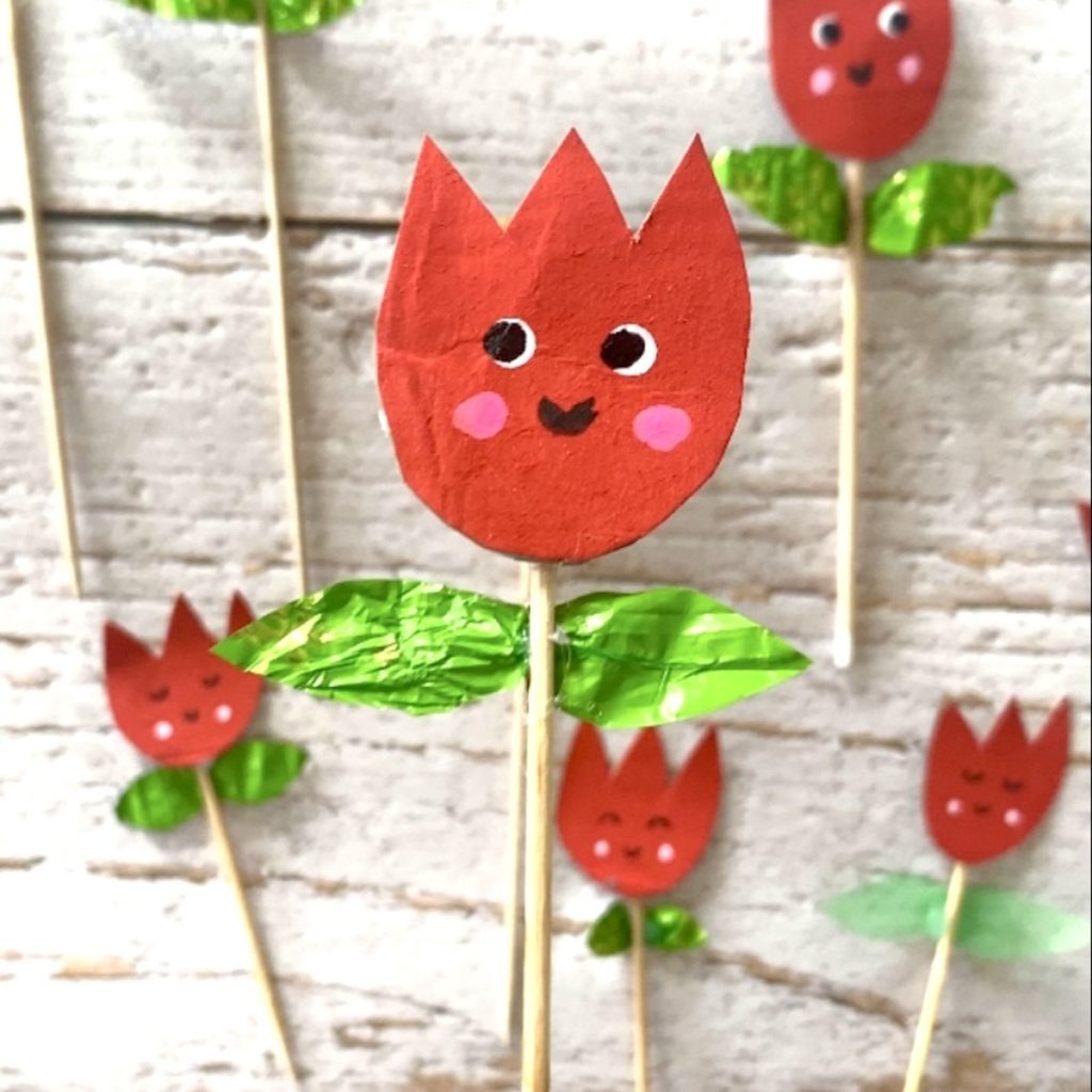 fruehlingsblume-tulpe-aus-milchkarton-mit-kindern-basteln
