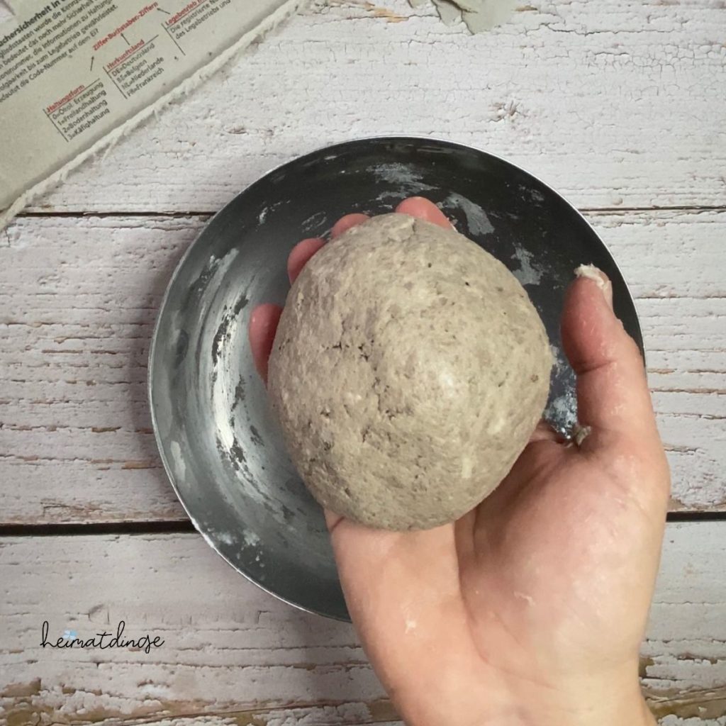 pappmache-aus-eierkarton-selber-machen-rezept