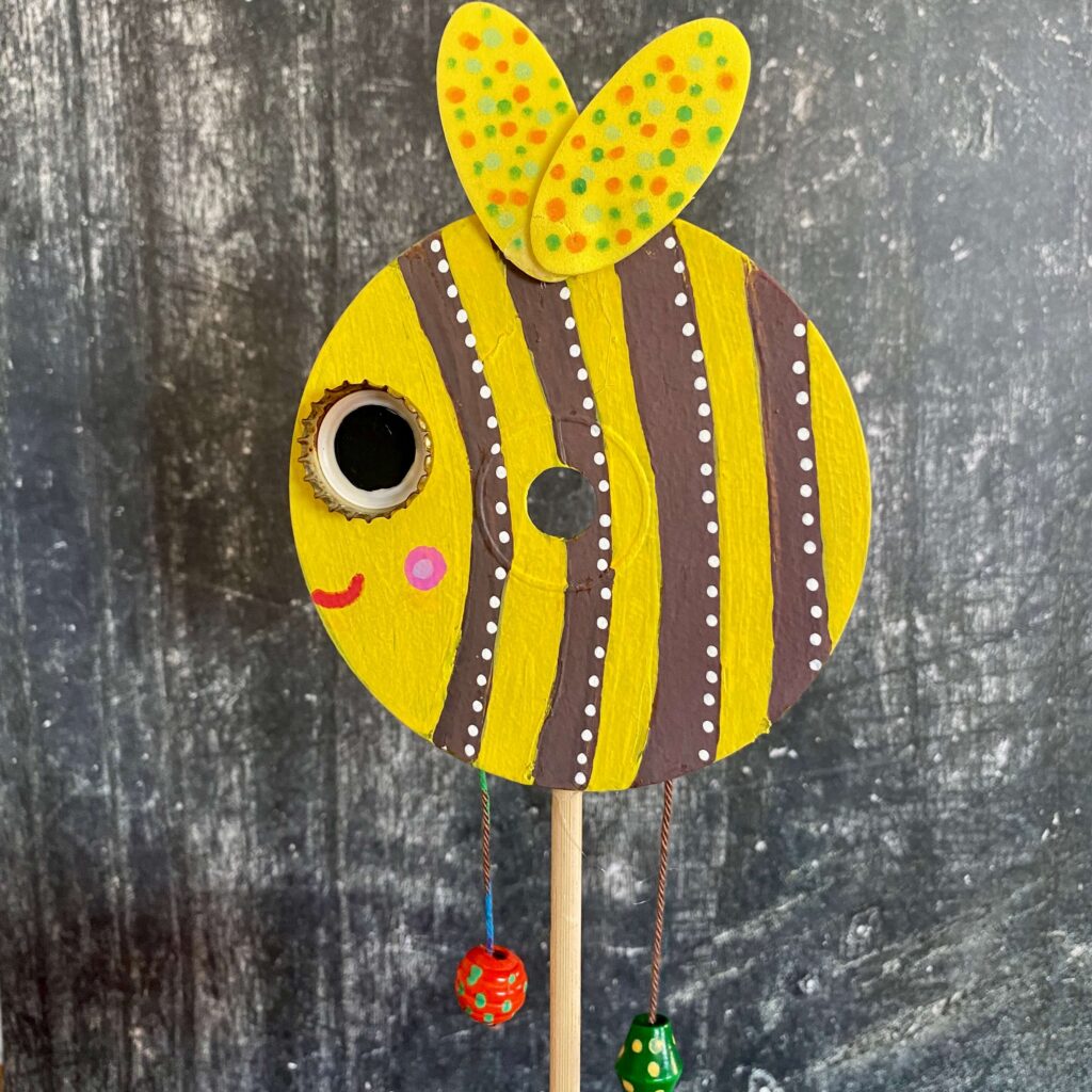 5 Einfache Upcycling Ideen für Kinder 13 einfache-upcycling-idee-biene-cd