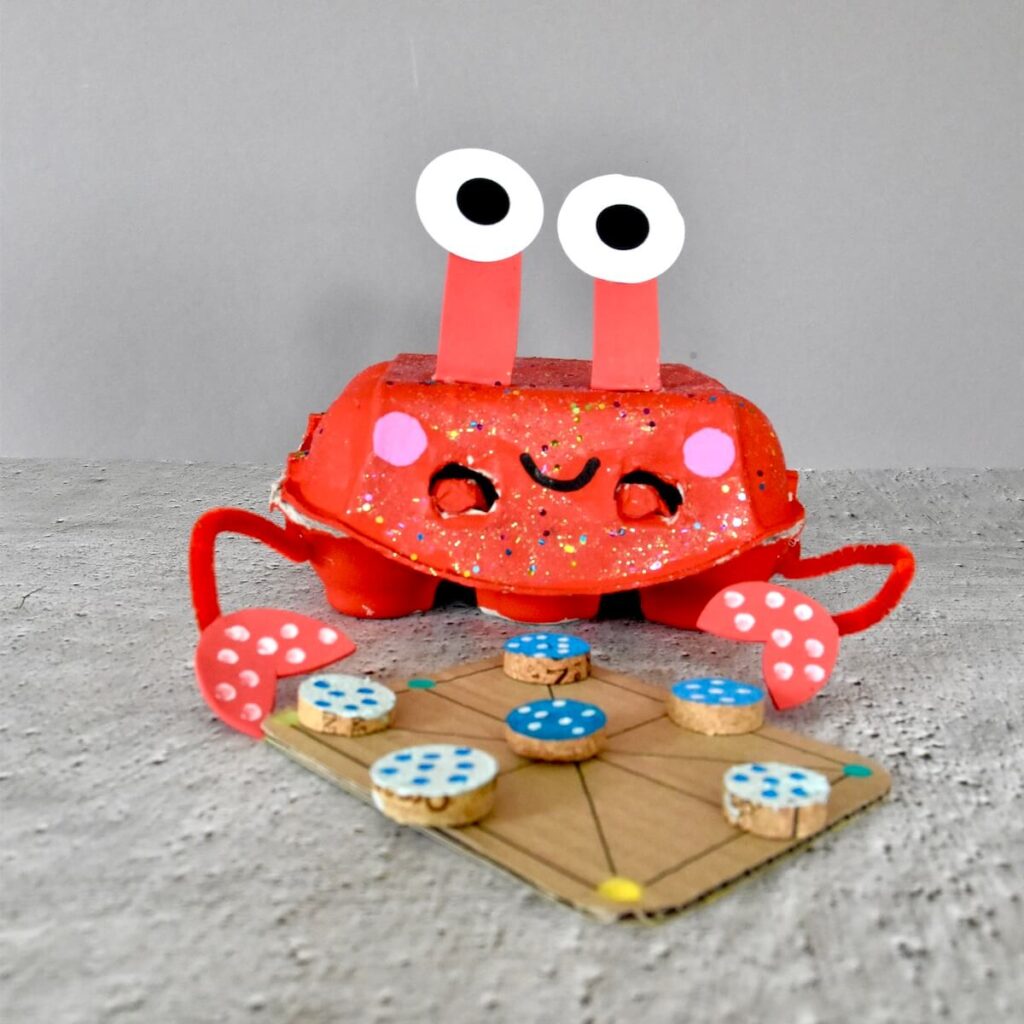 DIY-Spiel-Verpackung-Krebs-mit-Eierkarton-basteln