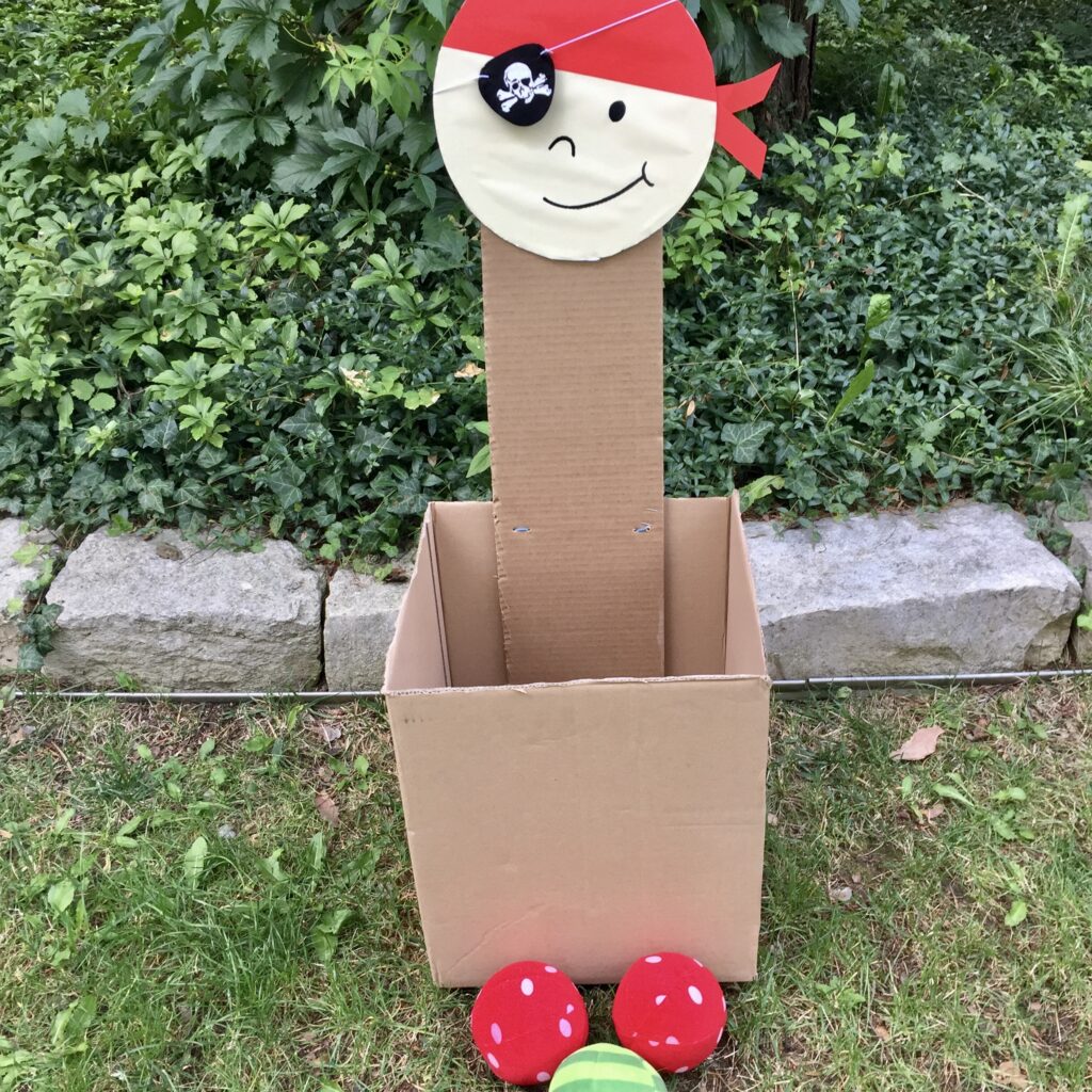 wurfspiel-für-piratenparty-aus-karton-basteln