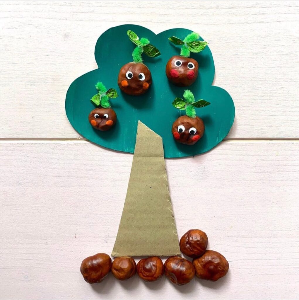 Apfelbaum aus Kastanien mit Kindern im Herbst als Herbstdeko basteln