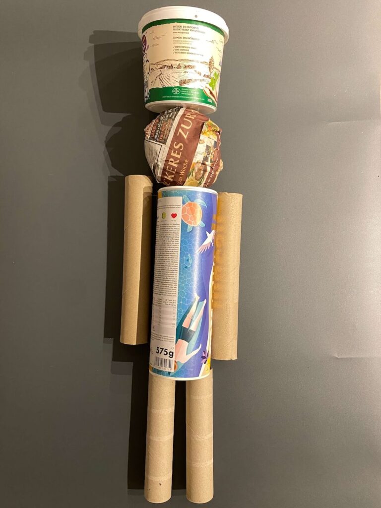 xxl recycling nussknacker aus müll basteln