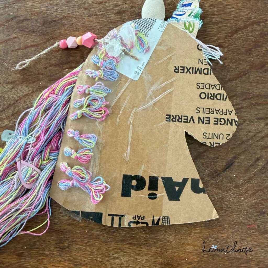 einhorn als DIY haarspangenhalter mit vorlage basteln