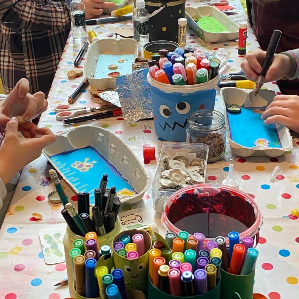 Upcycling Bastelworkshop für Kinder in Wolfertschwenden